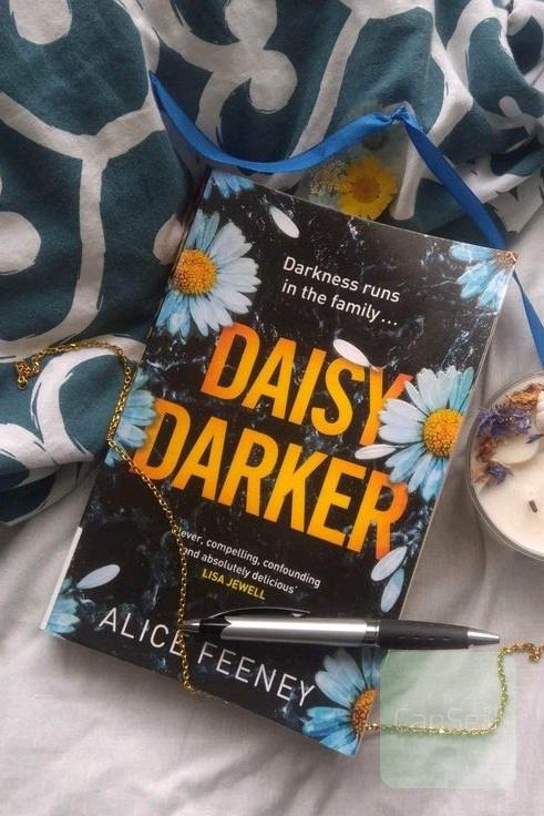 دیزی دارکر | Daisy Darker