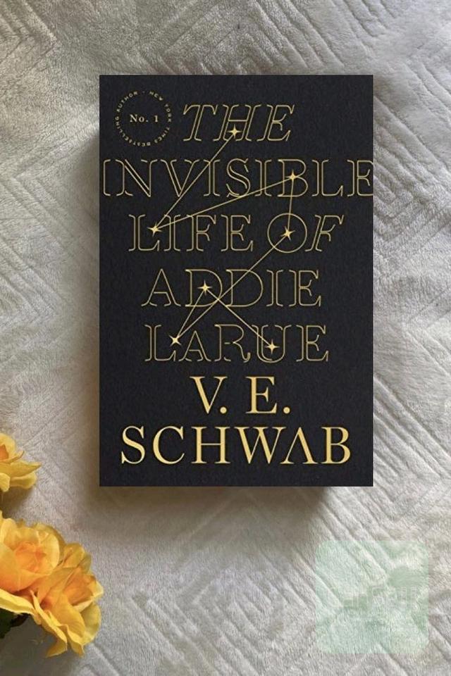 زندگی نامرئی آدی لارو | The Invisible Life of Addie LaRue
