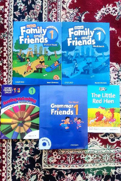 مجموعه کتابهای Family and Friends 1