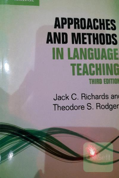 Approaches and methods in language teaching 